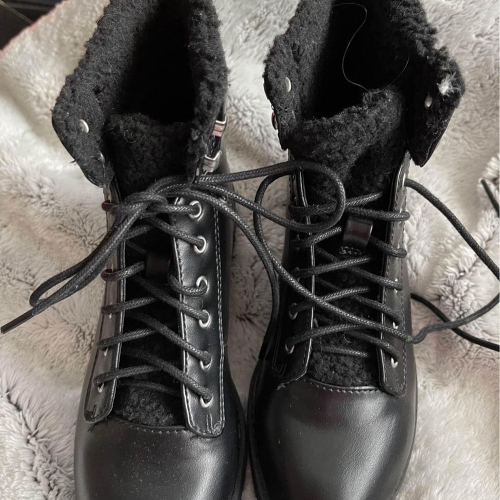 Ladies Size 6 ½ Black fur lined boots -**NEW**